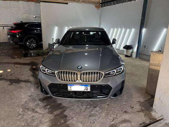 BMW 320i 2.0 16V TURBO FLEX M SPORT AUTOMÁTICO BMW 320i 2.0 16V TURBO FLEX M SPORT AUTOMÁTICO